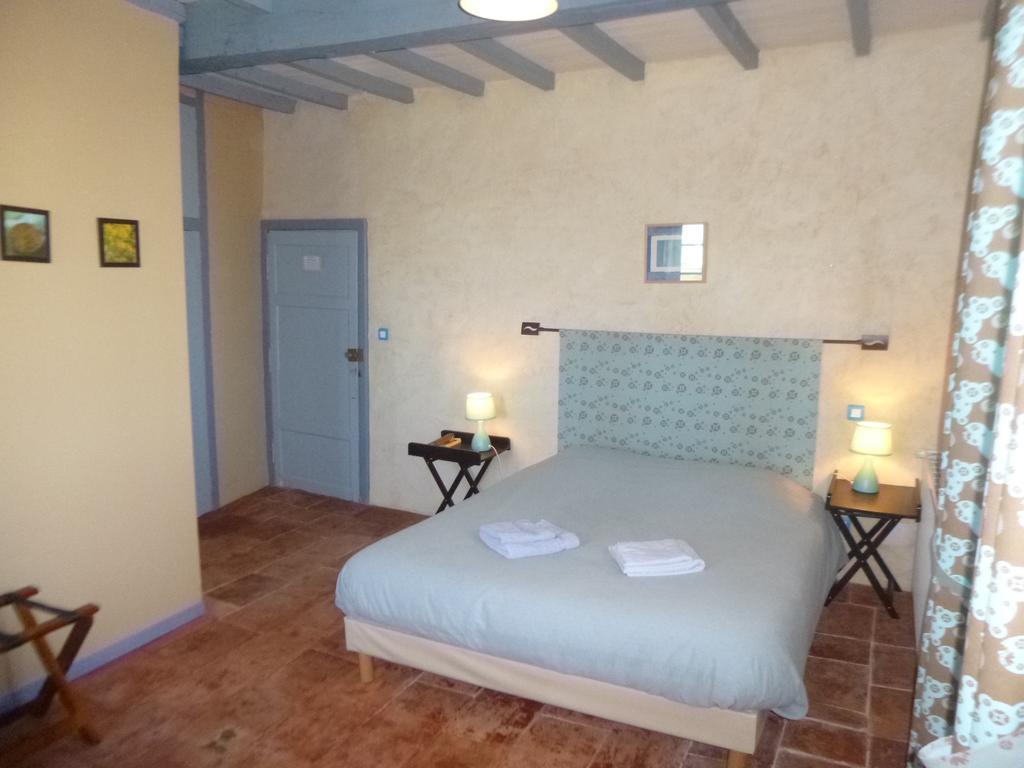 Au Mas Des Calmettes Parisot (Tarn) Room photo